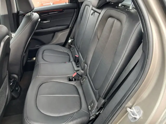 BMW 2 Serie Active Tourer 220i Luxury 2015 Benzine 10