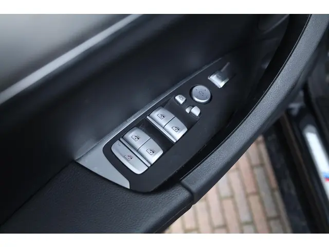 BMW iX3 Executive 80 kWh 2024 Elektrisch 23