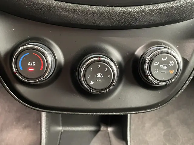 Opel KARL 1.0 ecoFLEX Edition 2016 Benzine 32