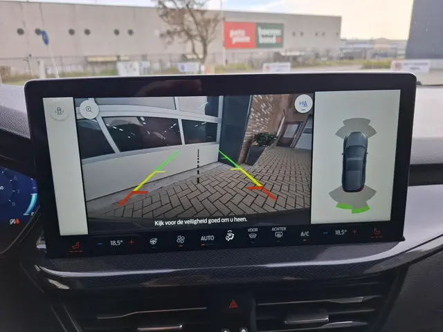 Ford Focus 1.0 EcoBoost Hybrid ST Line X 2023 Benzine 12