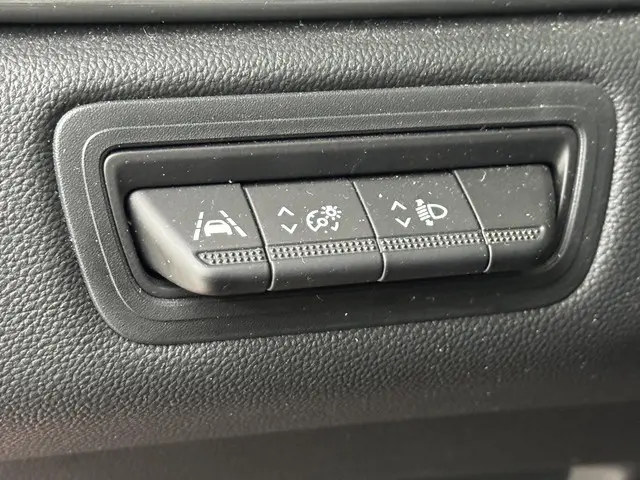 Renault Captur 1.0 TCe 100 Intens 2020 Benzine 25