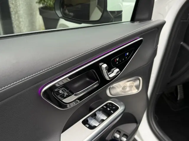 Mercedes-Benz GLC 400e 4M AMG 2023 Hybride Benzine 31