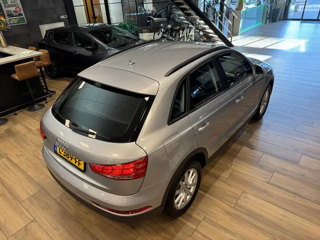 Audi Q3 1.4 TFSI Sport S Line Edition 2017 Benzine 7