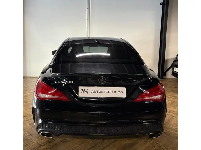 Mercedes-Benz CLA 200 PANO PDC AMG 2014 Benzine 4
