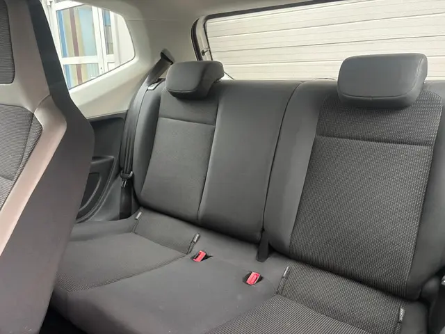 Volkswagen up! 1.0 high up! BlueMotion 2014 Benzine 15