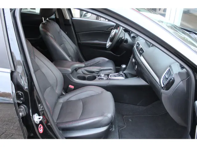 Mazda 3 2.0 GT-M//Bose//Automaat//Navi!! 2014 Benzine 24