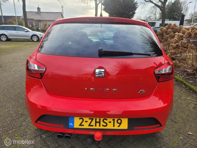 SEAT Ibiza 1.2 TSI FR,trekhaak, navigatie 2015 Benzine 4