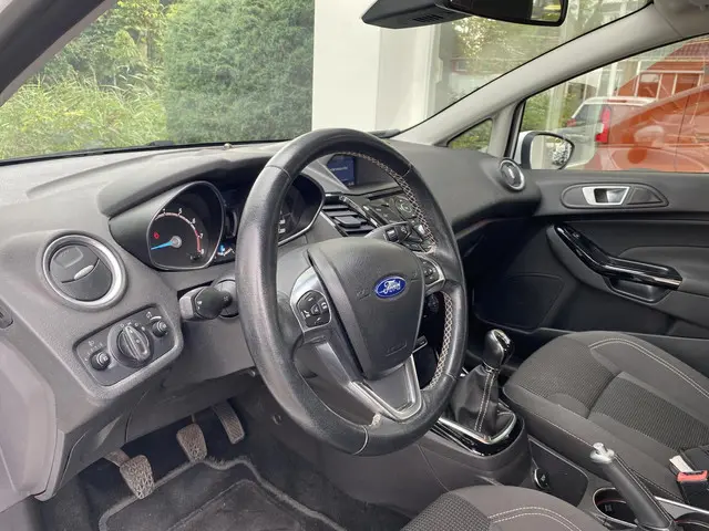 Ford Fiesta 1.0 EcoBoost Titanium 2016 Benzine 6
