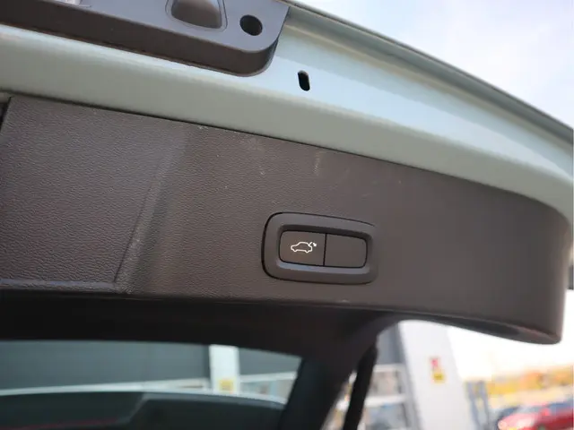 Volvo XC40 1.5 T3 Momentum 2019 Benzine 36