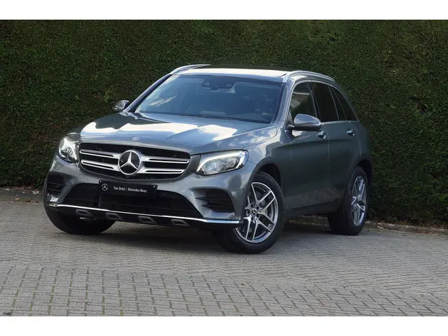 Mercedes-Benz GLC GLC 300 4M AMG line 2018 Benzine 30