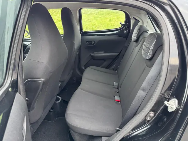 Peugeot 108 1.0 e-VTi Active 2016 Benzine 17
