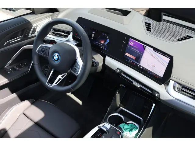 BMW X1 xDrive30e 2025 Hybride Benzine 13