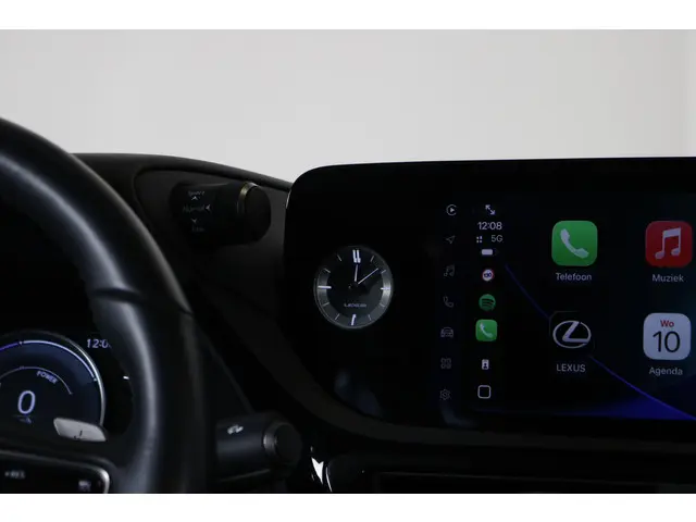 Lexus ES 300h Business Line 2024 Hybride Benzine 15