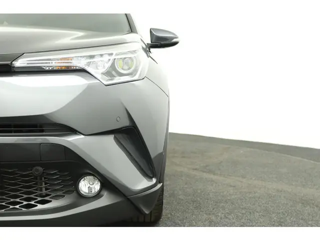 Toyota C-HR 1.8 Hybrid Style 2019 Hybride Benzine 36