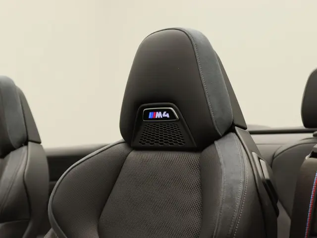 BMW M4 Cabrio M4 xDrive Competition 2023 Benzine 14