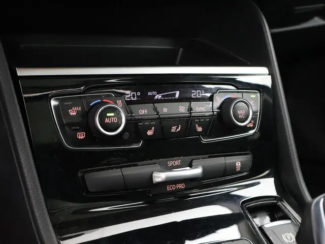 BMW 2 Serie Active Tourer 218i 136 PK AUT. 2015 Benzine 20