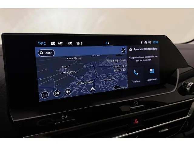 Citroën C4 1.2 Hybrid 136pk Plus 2024 Hybride Benzine 23