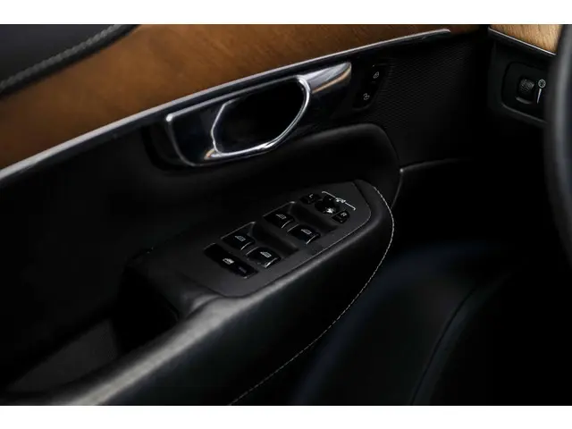 Volvo XC90 2.0 D5 AWD Inscription 2019 Diesel 25