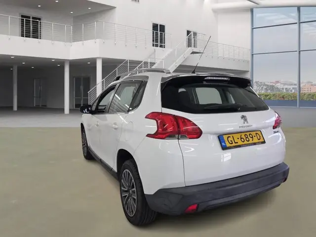 Peugeot 2008 1.2 PureTech Active 2015 Benzine 4