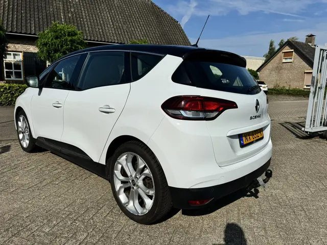 Renault Scénic TCe Zen LPGG3 2017 LPG/Gas 6
