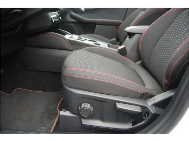 Ford Kuga 2.5 PHEV 243pk ST-Line 2024 Hybride Benzine 16