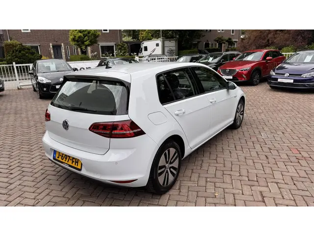 Volkswagen e-Golf e-Golf 2015 Elektrisch 7
