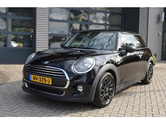 MINI One 2