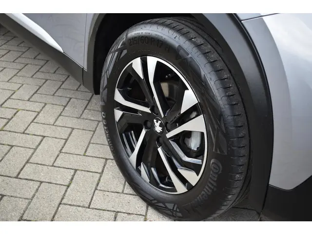 Peugeot 2008 1.2 PureTech Allure Pack 2023 Benzine 11