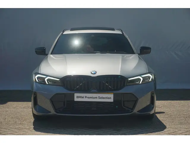 BMW 3 Serie Touring 320i 2024 Benzine 3