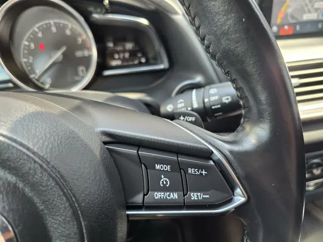 Mazda 3 2.0 SkyActiv-G 120 SkyLease GT 2018 Benzine 32