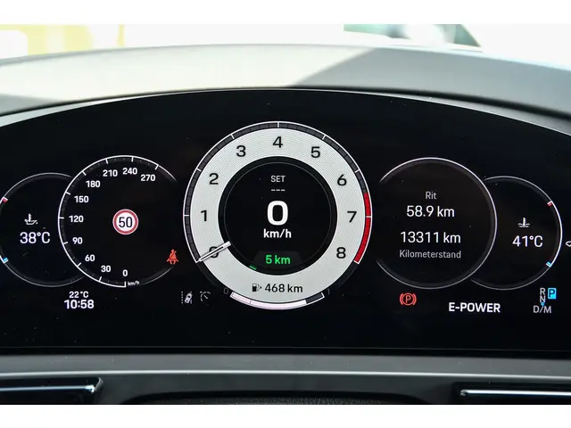 Porsche Cayenne Coupé 3.0 E-Hybrid 2025 Hybride Benzine 11