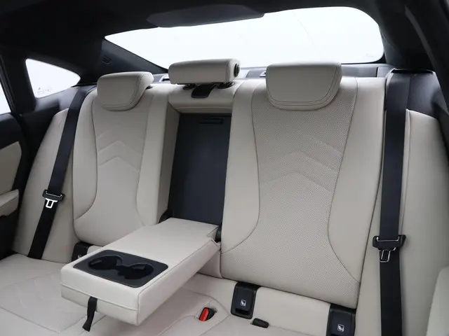BMW 2 Serie Gran Coupé 220 2025 Benzine 16