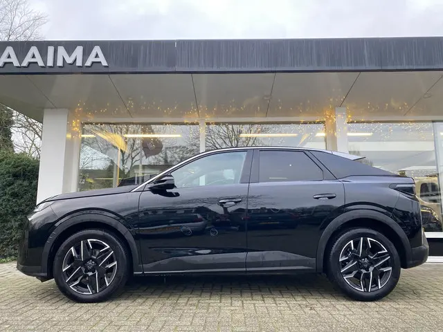 Peugeot 3008 1.2 Hybrid 145 Allure 2025 Hybride Benzine 13