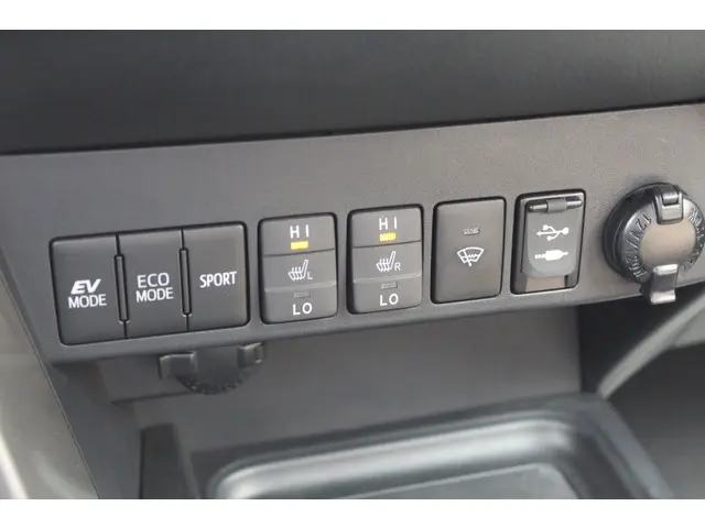 Toyota RAV4 2.5 Hybrid Energy Plus 2019 Hybride Benzine 6