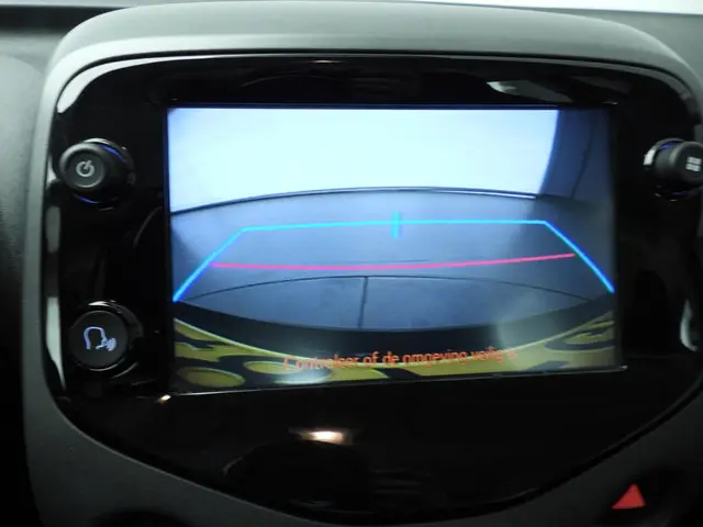 Toyota Aygo 1.0 VVT-i x-play 2022 Benzine 28