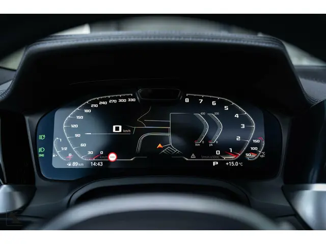 BMW 4 Serie Coupé 420d High Executive 2022 Diesel 41
