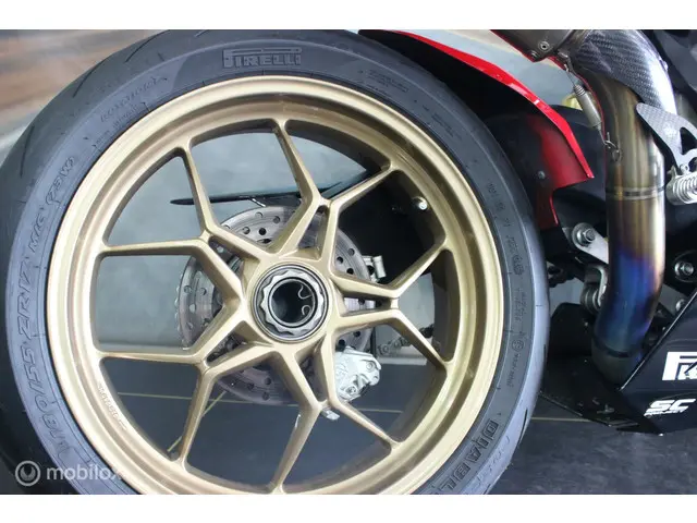 MV Agusta F3 800 EAS RC edition 2015 Benzine 9