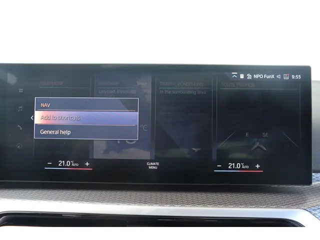 BMW 3 Serie Touring 318i 2024 Benzine 28