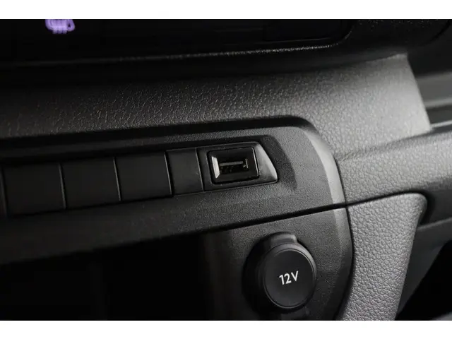 Peugeot Expert 2.0 BlueHDI Standard Asphalt 2020 Diesel 23