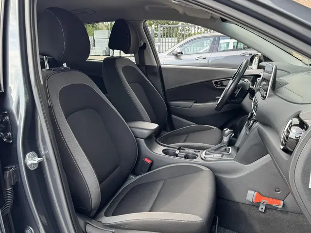Hyundai Kona 1.6 GDI HEV FASHION 2020 Hybride Benzine 10