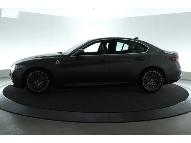 Alfa Romeo Giulia 2.0T Super 2017 Benzine 7