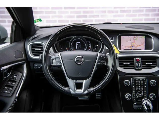 Volvo V40 1.5 T3 Polar+ Sport 2019 Benzine 3