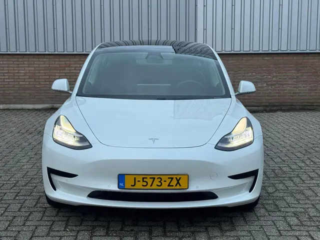 Tesla Model 3 Standard RWD Plus 89% SoH 2020 Elektrisch 9