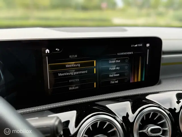 Mercedes-Benz A-Klasse 250 Premium Plus 2019 Benzine 18