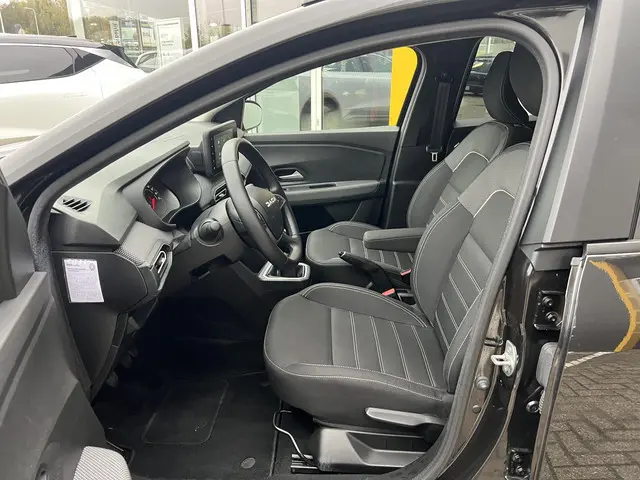 Dacia Jogger 1.0 TCe 110 Expression 7p. 2023 Benzine 5