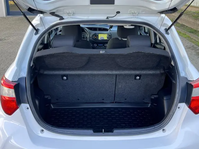 Toyota Yaris 1.5 Hybrid Active 2019 Hybride Benzine 18