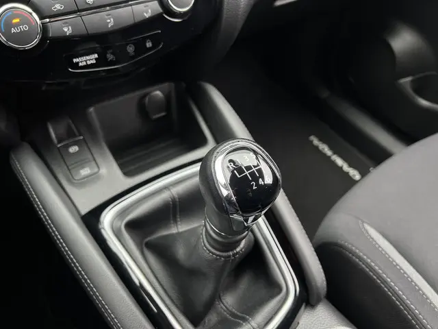 Nissan QASHQAI 1.2 Acenta 2018 Benzine 25