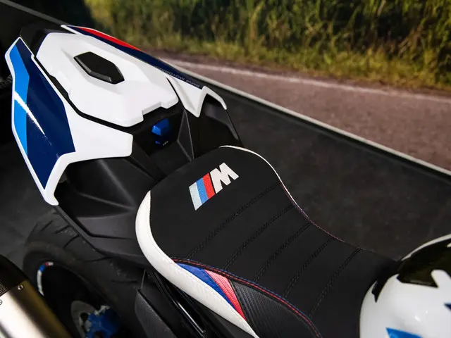 BMW M 1000 R Sport 2023 Benzine 15