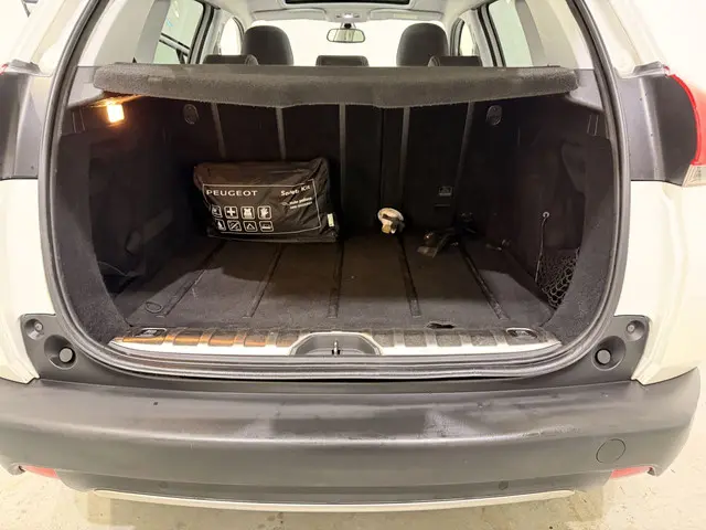 Peugeot 2008 1.2 PureTech Allure Automaat 2014 Benzine 31