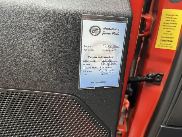 Peugeot 208 1.0 PureTech Access 2015 Benzine 8